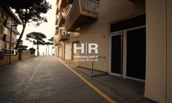 Apartamento / piso - Venta - Castell-Platja d'Aro -
                Centro