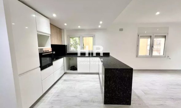 Apartment / flat - Sale - Palamós -
                Palamós