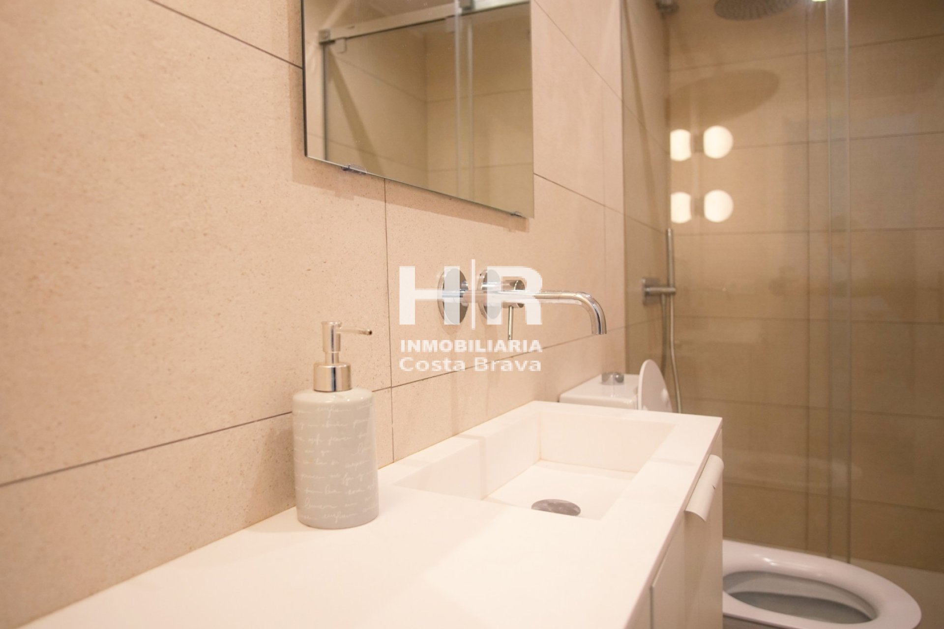 Lloguer a llarg termini - Apartamento / piso - Platja D'Aro