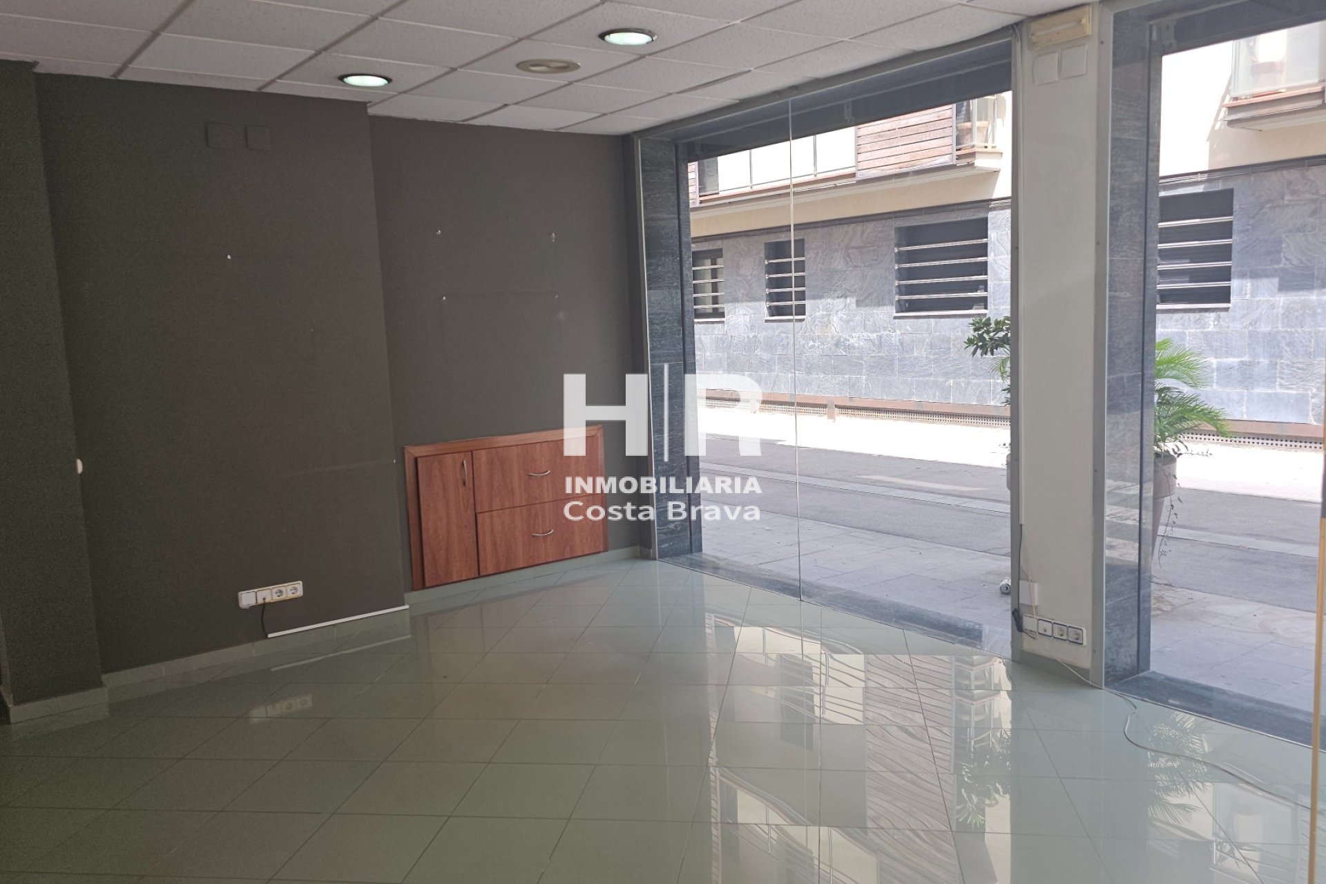Location à long terme - Local commercial - Granollers - Centro
