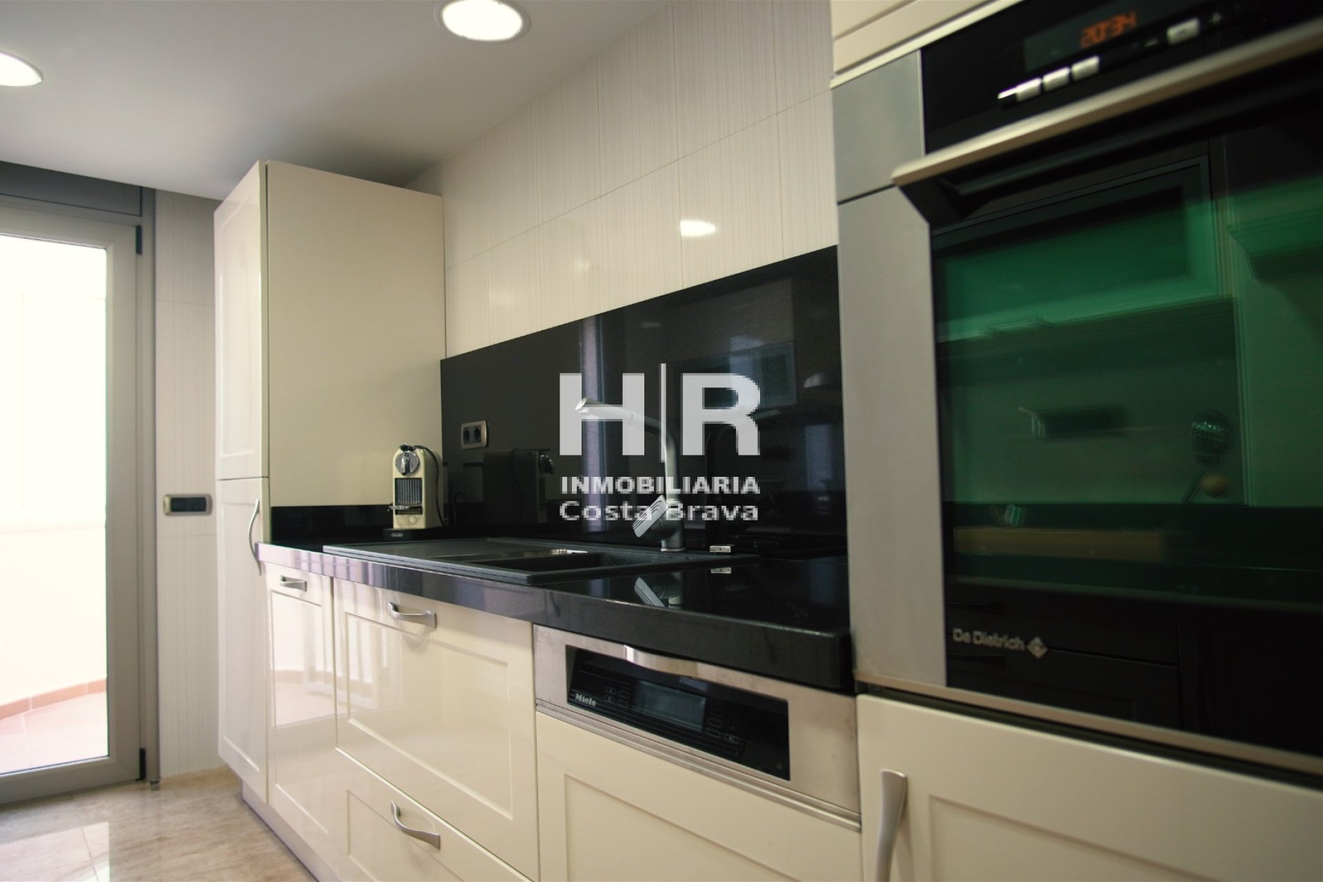 Sale - Apartment / flat - Platja D'Aro - Primera línea de mar