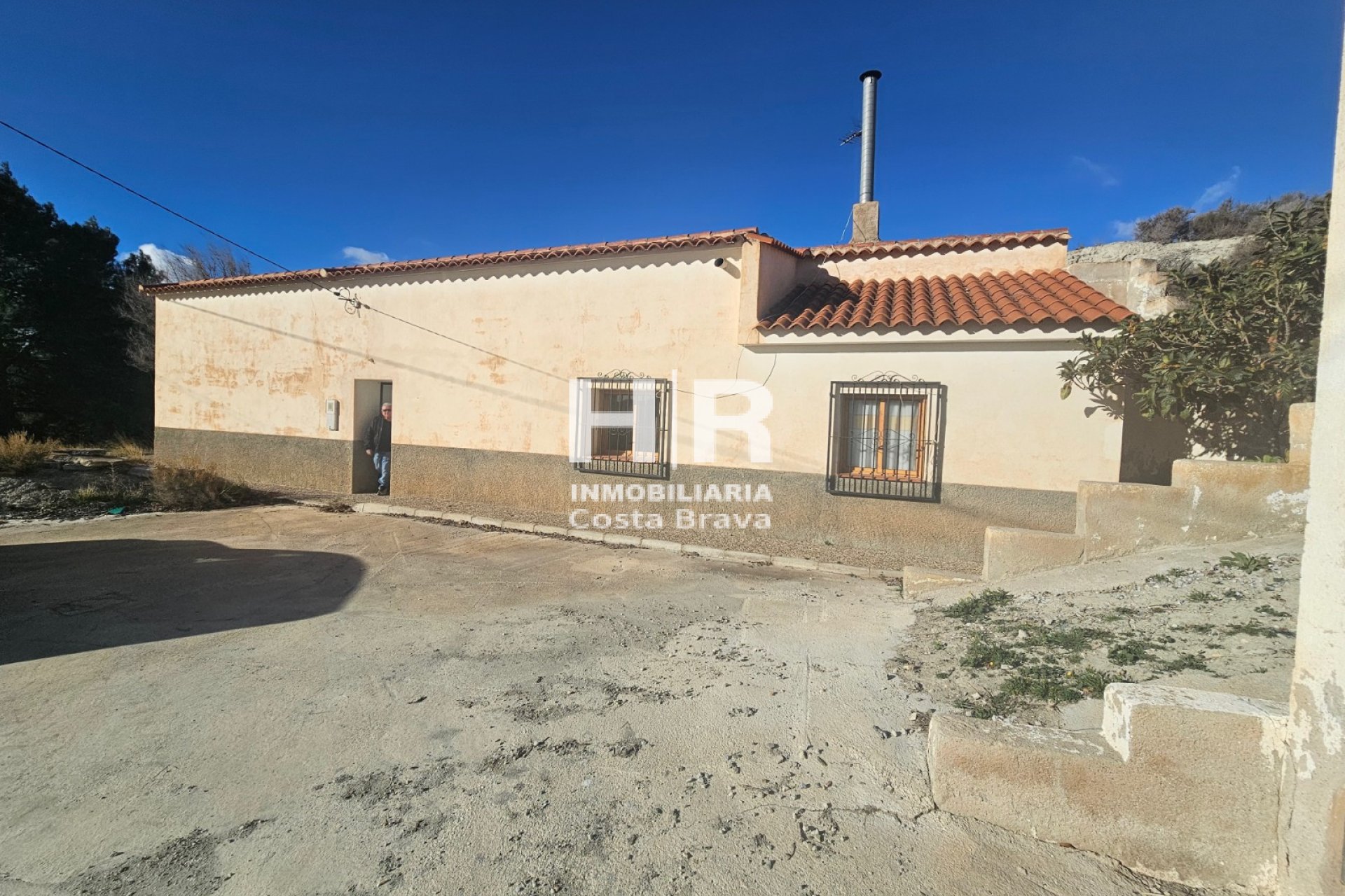 Venda - Casa cova - Benamaurel - Puente Arriba