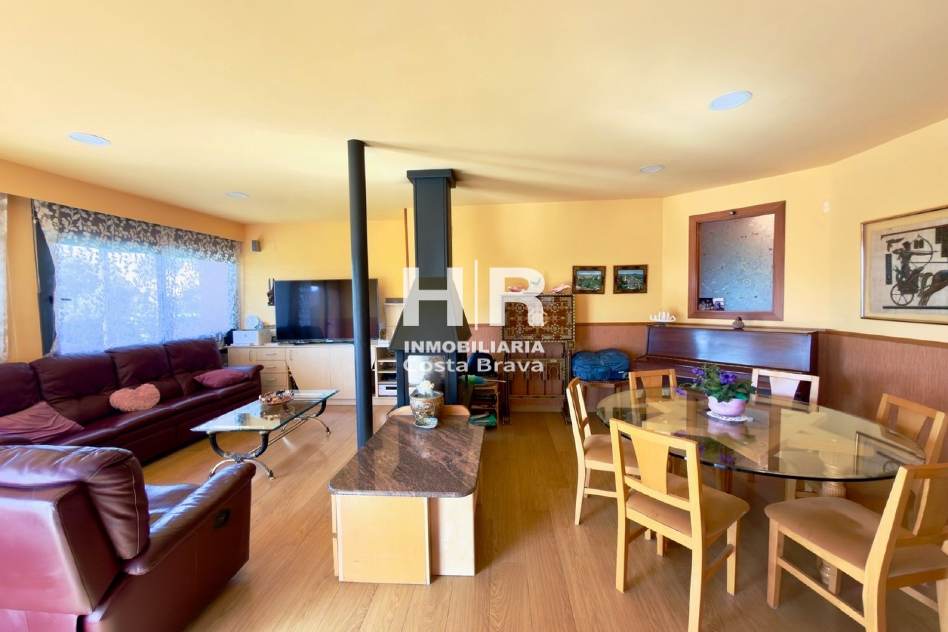 Venta - Casa unifamiliar - AIGUAVIVA - CENTRO PUEBLO