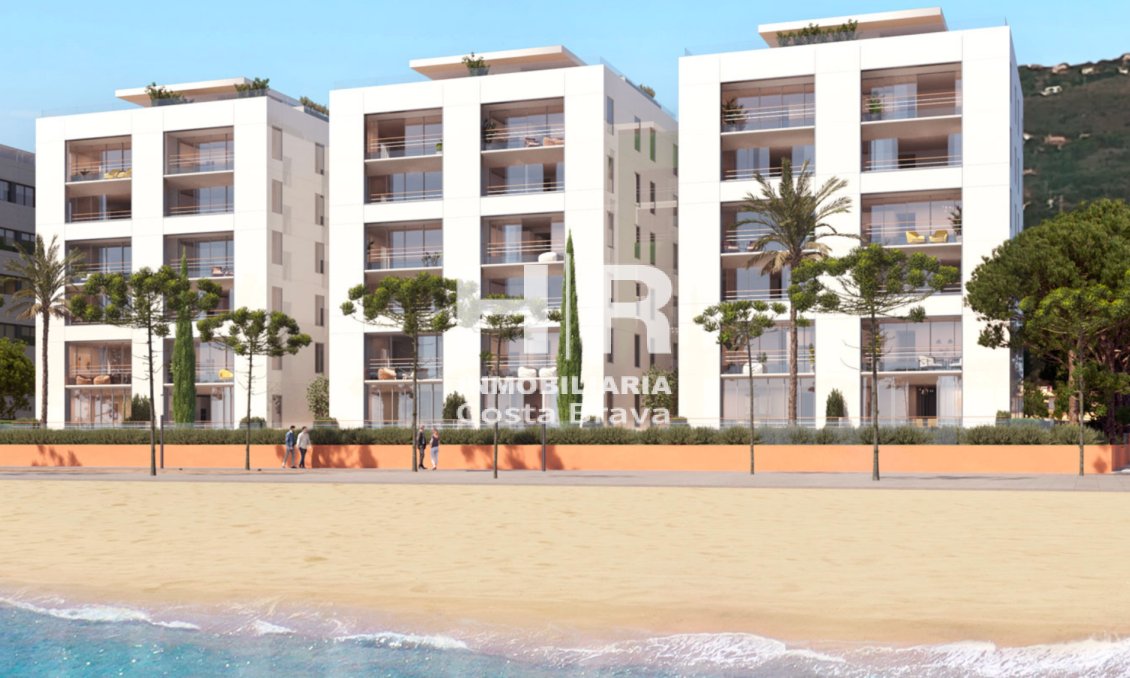 Obra nueva - Apartamento / piso - Platja D'Aro - Primera línea de mar