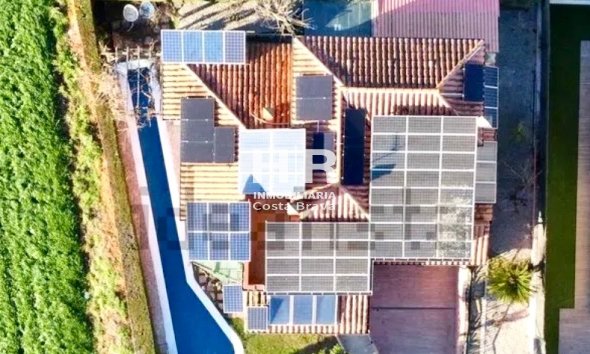 Venta - Casa unifamiliar - AIGUAVIVA - CENTRO PUEBLO