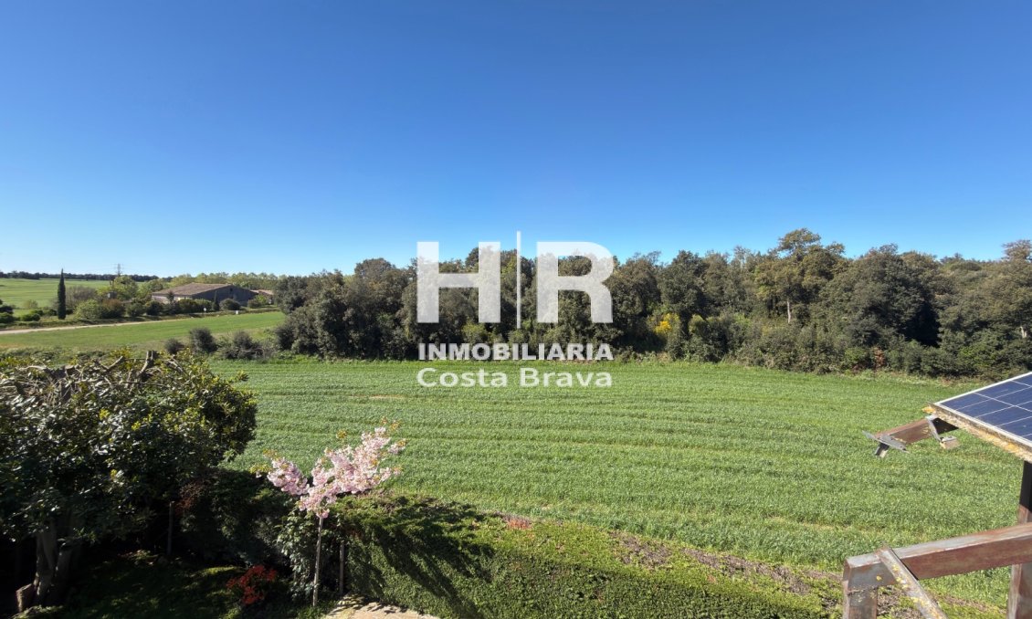 Venta - Casa unifamiliar - AIGUAVIVA - CENTRO PUEBLO