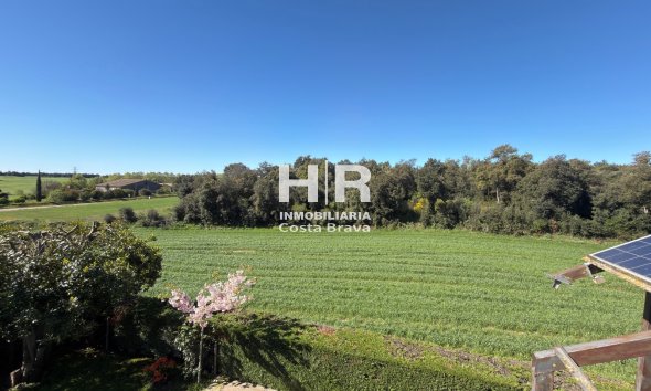 Venta - Casa unifamiliar - AIGUAVIVA - CENTRO PUEBLO