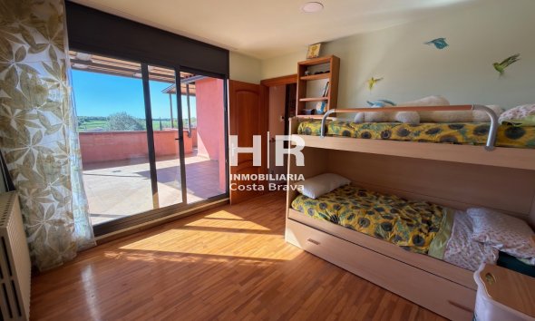 Venta - Casa unifamiliar - AIGUAVIVA - CENTRO PUEBLO