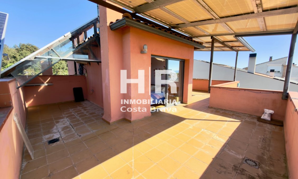 Venta - Casa unifamiliar - AIGUAVIVA - CENTRO PUEBLO