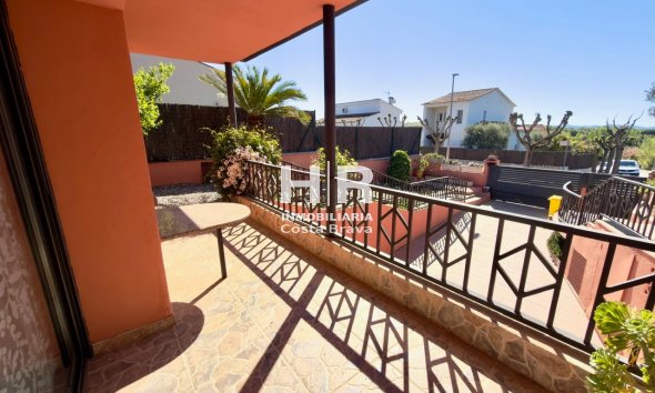 Venta - Casa unifamiliar - AIGUAVIVA - CENTRO PUEBLO