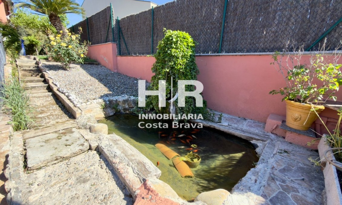 Venta - Casa unifamiliar - AIGUAVIVA - CENTRO PUEBLO