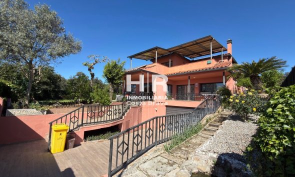 Venta - Casa unifamiliar - AIGUAVIVA - CENTRO PUEBLO