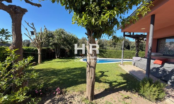 Venta - Casa unifamiliar - AIGUAVIVA - CENTRO PUEBLO