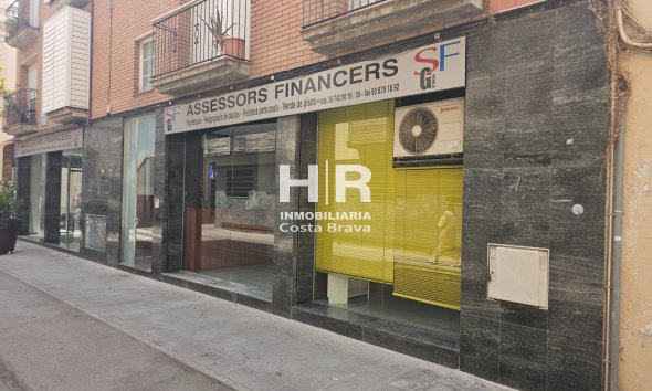 Alquiler a largo plazo - Local comercial - Granollers - Centro