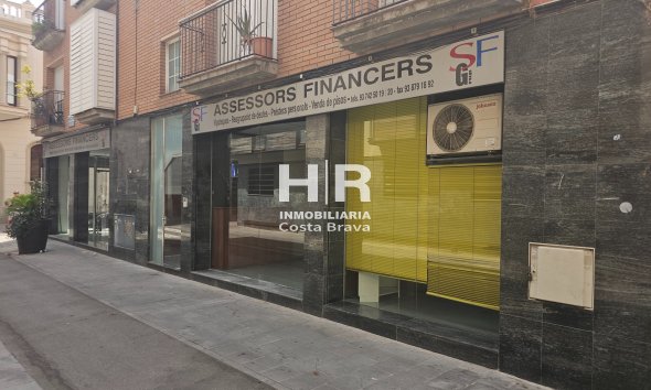 Alquiler a largo plazo - Local comercial - Granollers - Centro