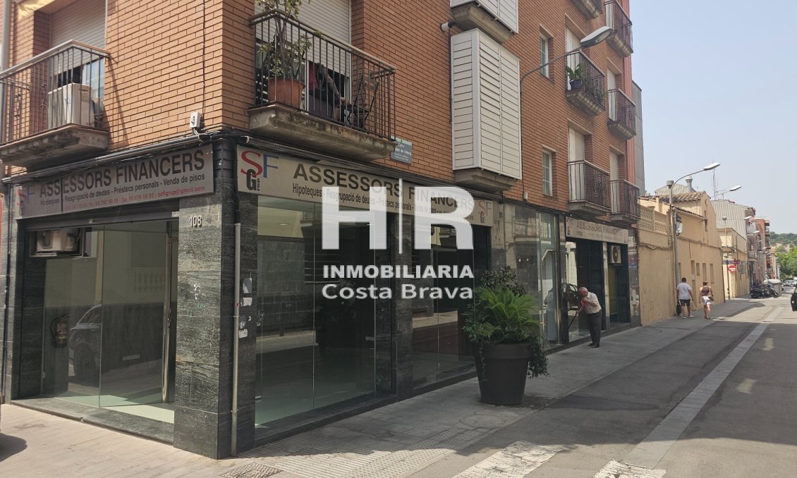 Alquiler a largo plazo - Local comercial - Granollers - Centro