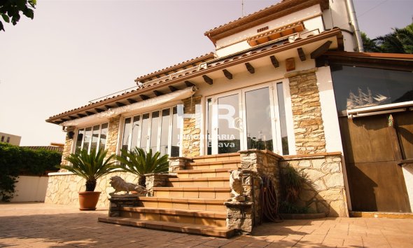 Venta - Casa - La Escala - Playa