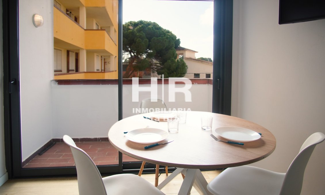 Alquiler a largo plazo - Apartamento / piso - Platja D'Aro