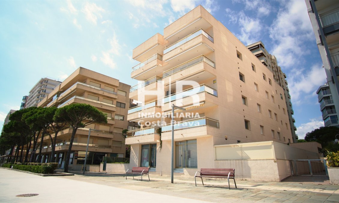 Venta - Apartamento / piso - Platja D'Aro - Primera línea de mar