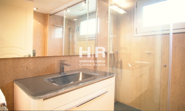 Venta - Apartamento / piso - Platja D'Aro - Primera línea de mar