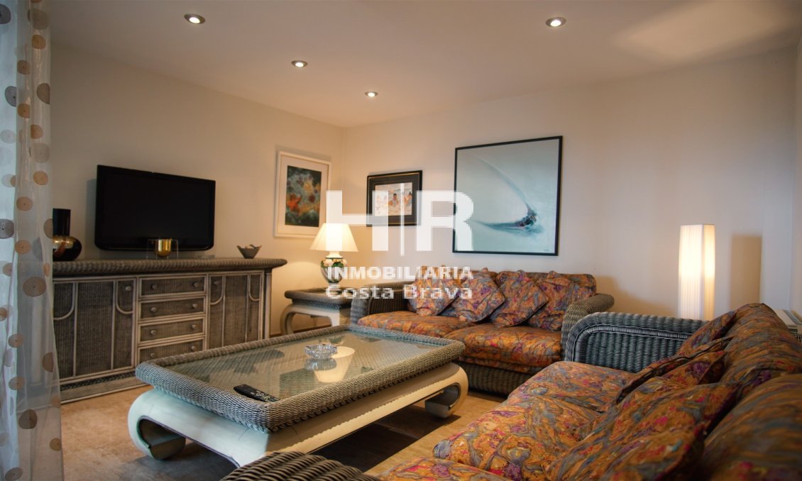 Venta - Apartamento / piso - Platja D'Aro - Primera línea de mar