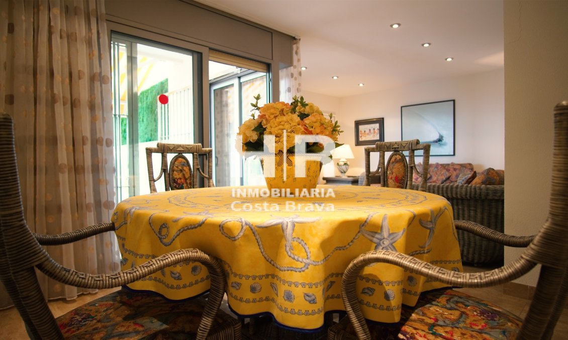 Venta - Apartamento / piso - Platja D'Aro - Primera línea de mar