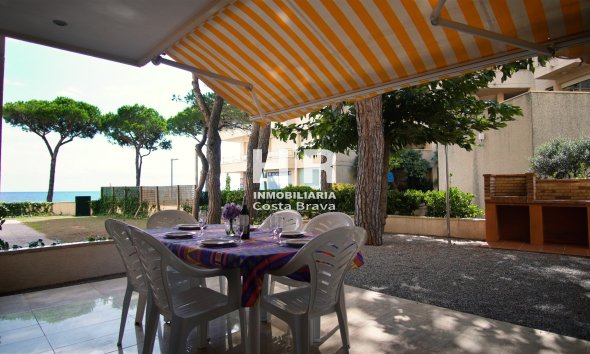 Venta - Apartamento / piso - Platja D'Aro - Primera línea de mar