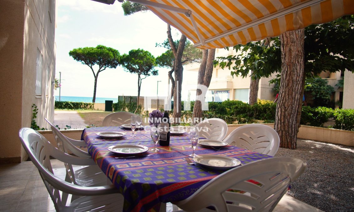 Venta - Apartamento / piso - Platja D'Aro - Primera línea de mar