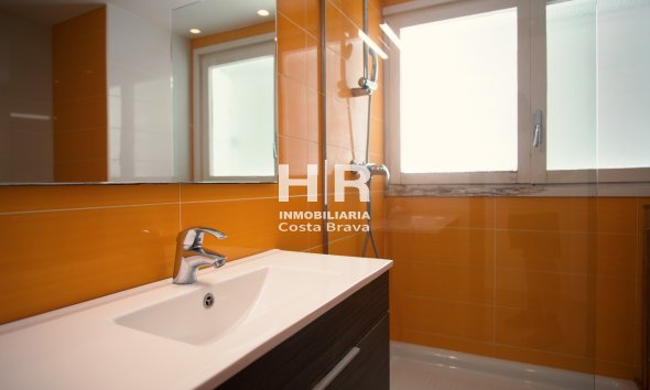 Venta - Apartamento / piso - Palamós - Primera línea mar